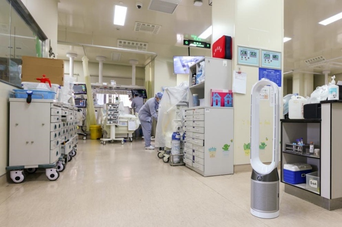 中山医院呼吸科使用戴森空气净化风扇，协助创造洁净的室内空气环境
