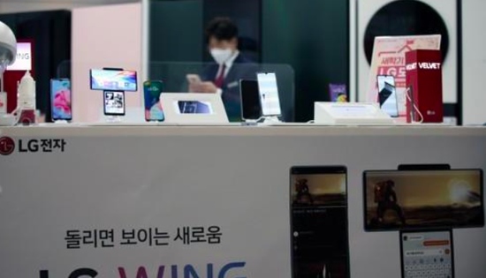 三星和苹果推LG手机置换补贴争夺韩国市场